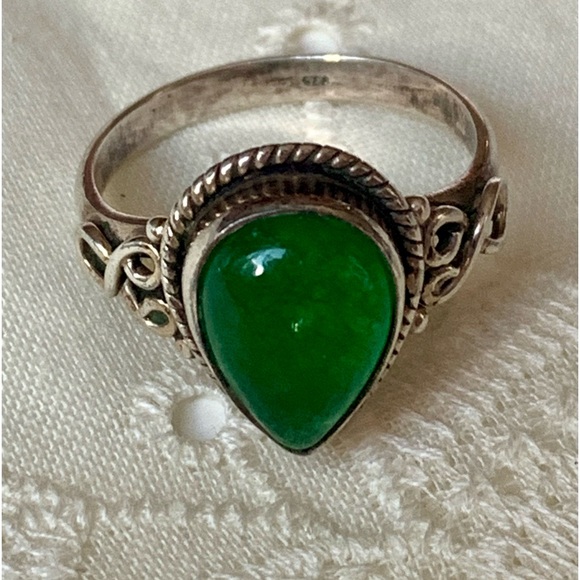 Emerald Green Quartz Gemstone Sterling Silver Woman’s Ring Jewelry Birthstone - Picture 1 of 9